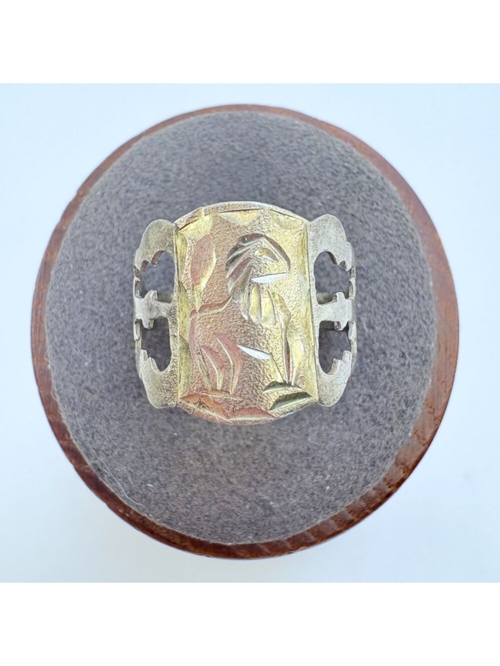 Etched Eagle Design Sterling Silver 925 Gold Tone Ring Size 6.75
